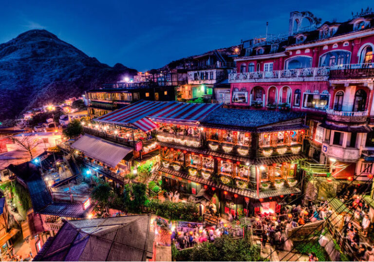 デラックスホテル3連泊！ 台湾北部周遊４日間